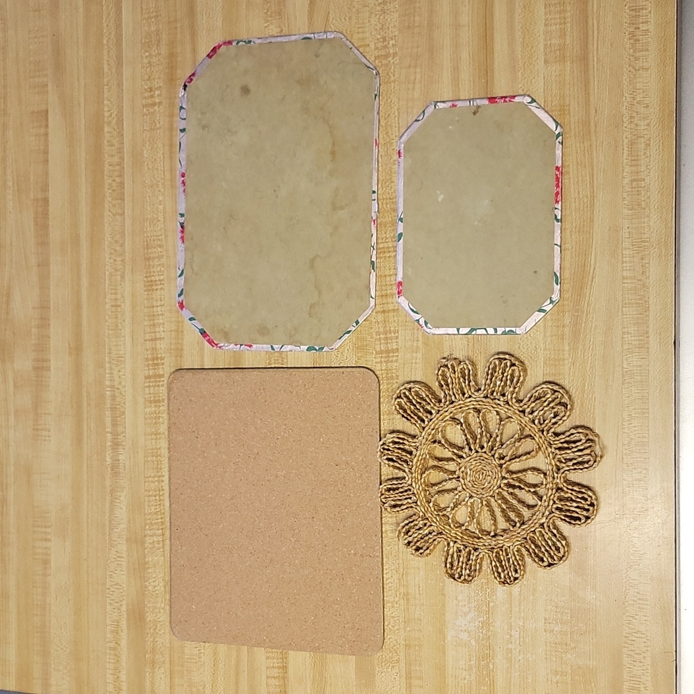 4 VTG Trivets (Hot Plate Holder) - Picture 2 of 10